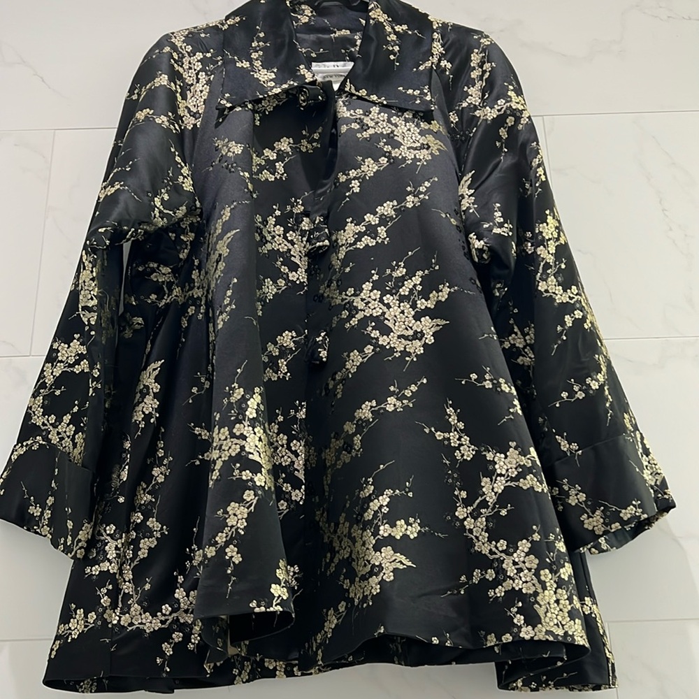 AN REN vintage designer. RARE  brocade silk cape jacket